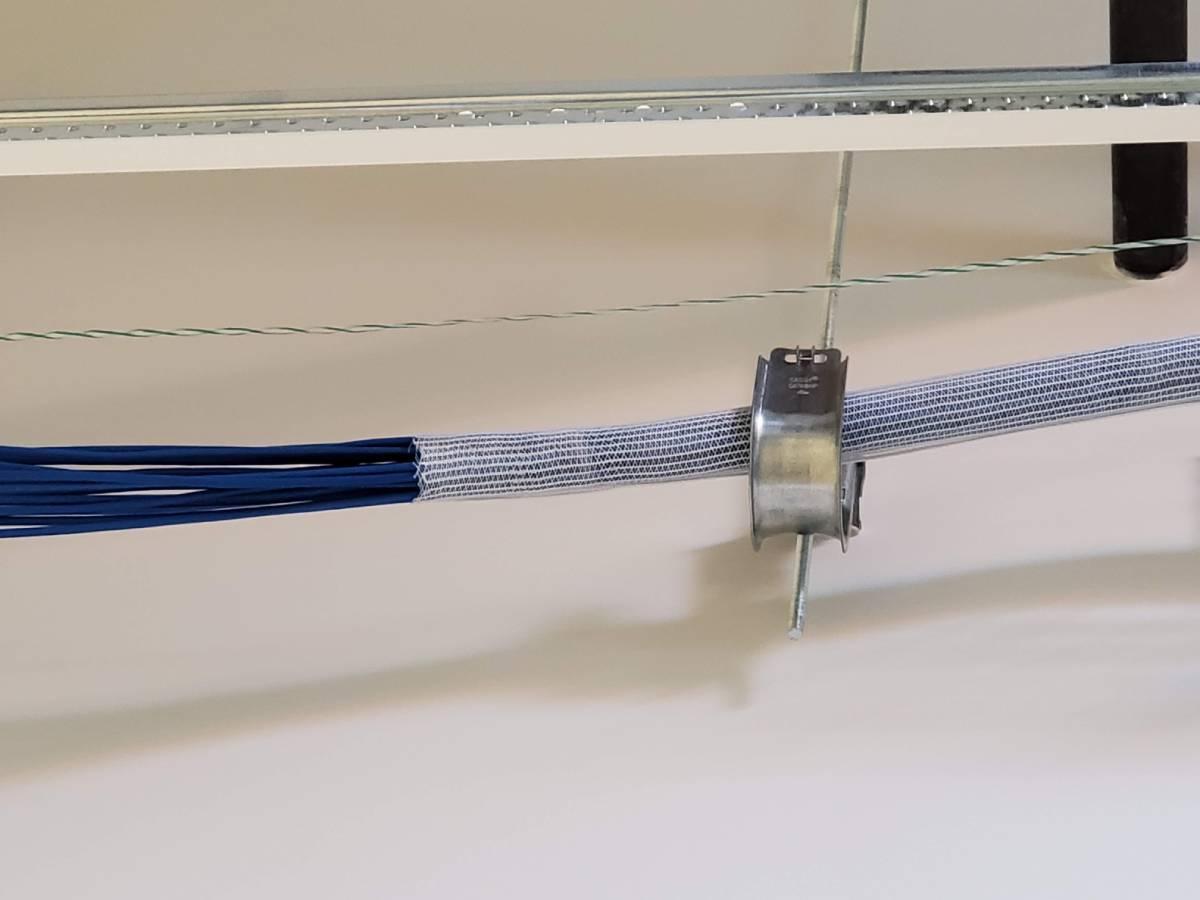 A close up of the wire on the wall